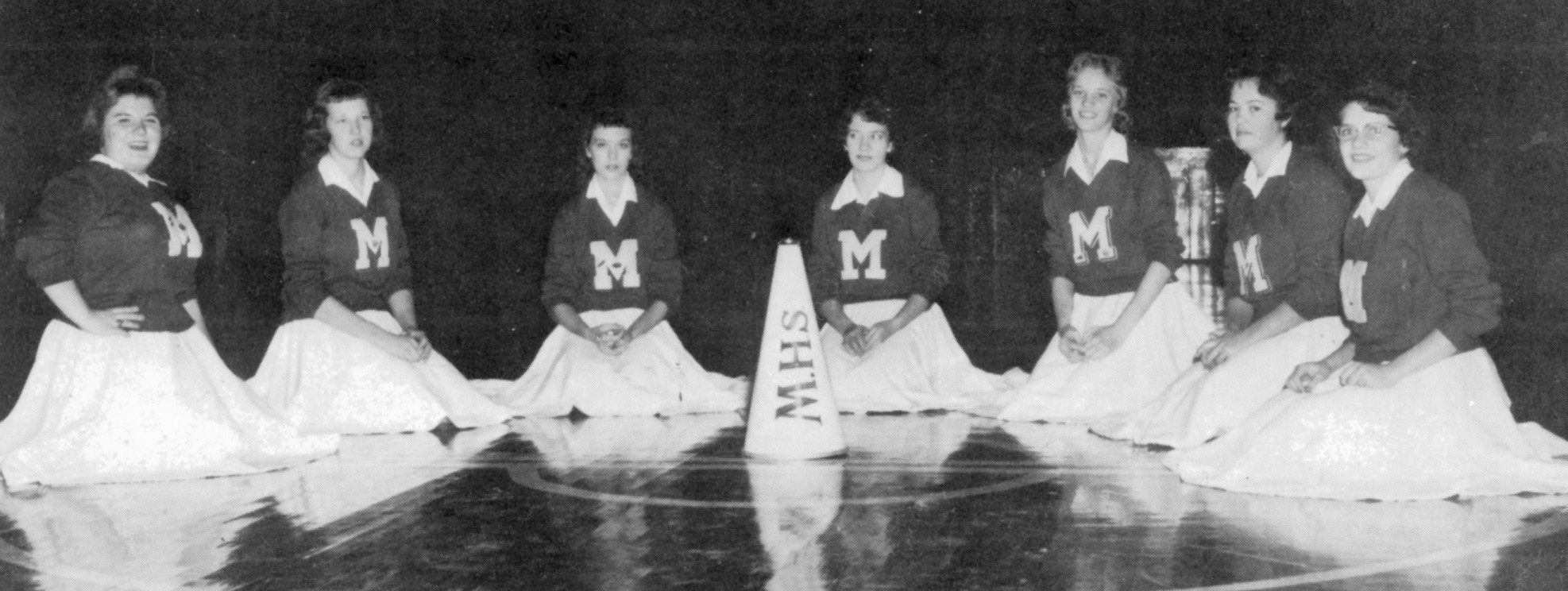basketball cheerleaders